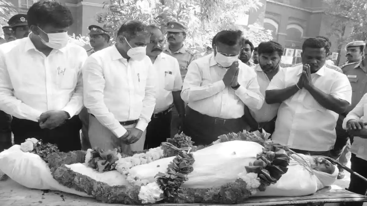 சாந்தன்