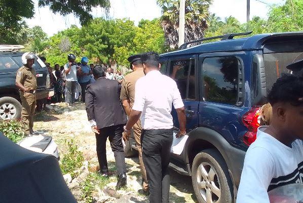 யாழில், தம்பதியர், படுகொலை, மூவர், பொலிஸ் வலையில்