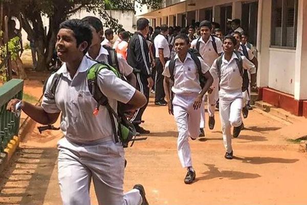 மாணவர்களின் வாழ்க்கையை மாற்றும் அதிர்ச்சி தகவல்!