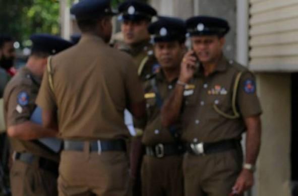 ரயில், தண்டவாளத்தில், தற்கொலை, கொட்டகலையில் , பரபரப்பு