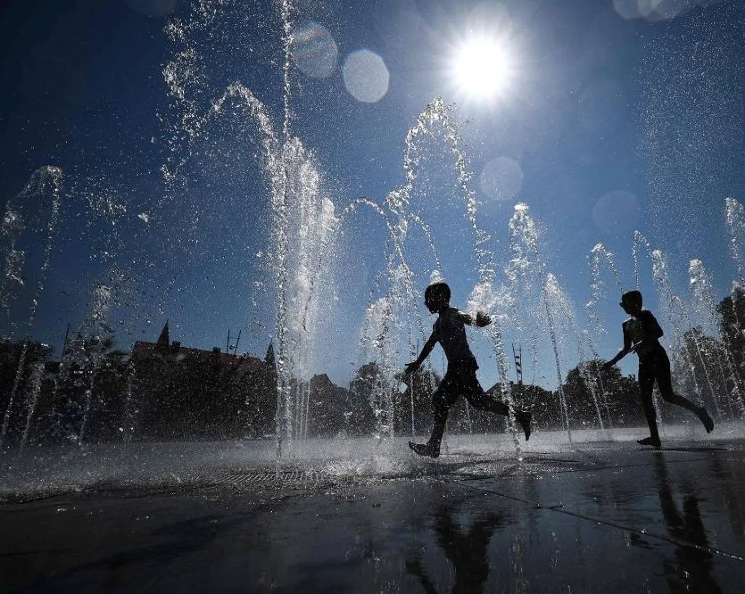 பிரான்சில் அதிரடி வானிலை மாற்றம் – 35°C வரை வெப்பநிலை உயர வாய்ப்பு.
